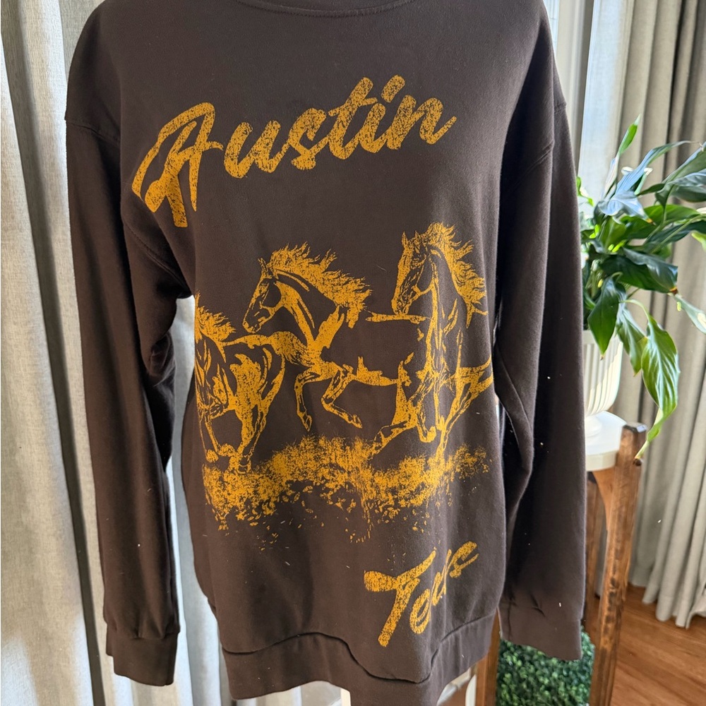 Project Social T Graphic Sweatshirt Pullover Austin Texas Horse Grey Yellow Size